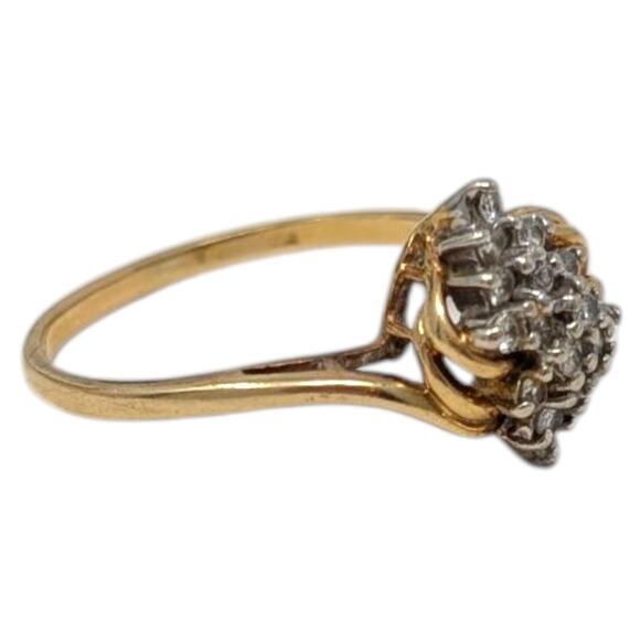 14K Yellow Gold Diamond Cluster Ring Estate Jewelry Size 9, 1.17g - Picture 2 of 6